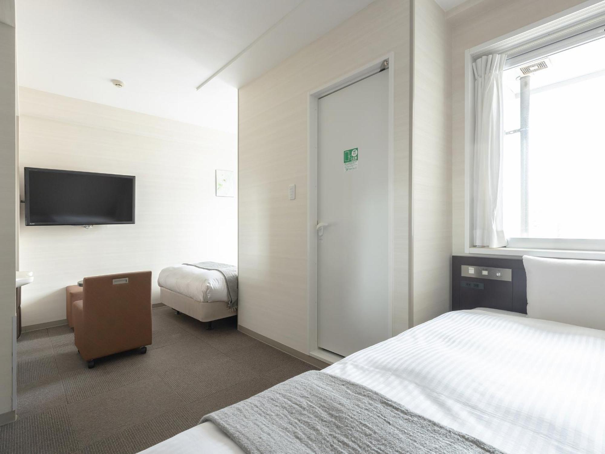 Vessel Inn Hiroshima Station Extérieur photo